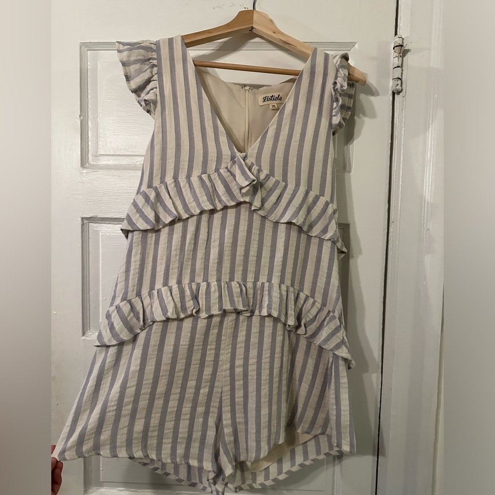 Listicle Baby Blue Pinstripe Romper in Women’s Medium.